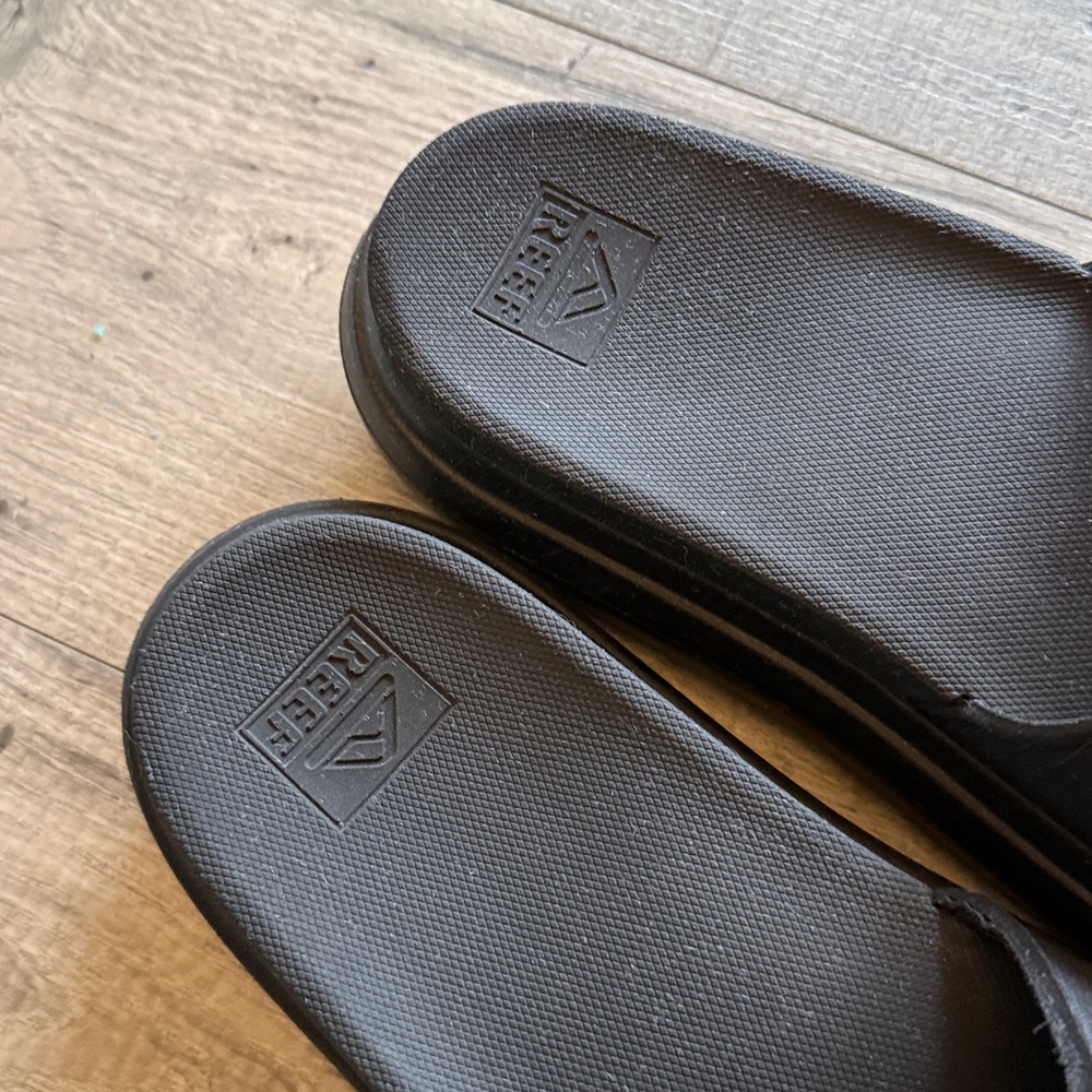 Reef Classic Black Slide Sandals - Picture 2 of 3